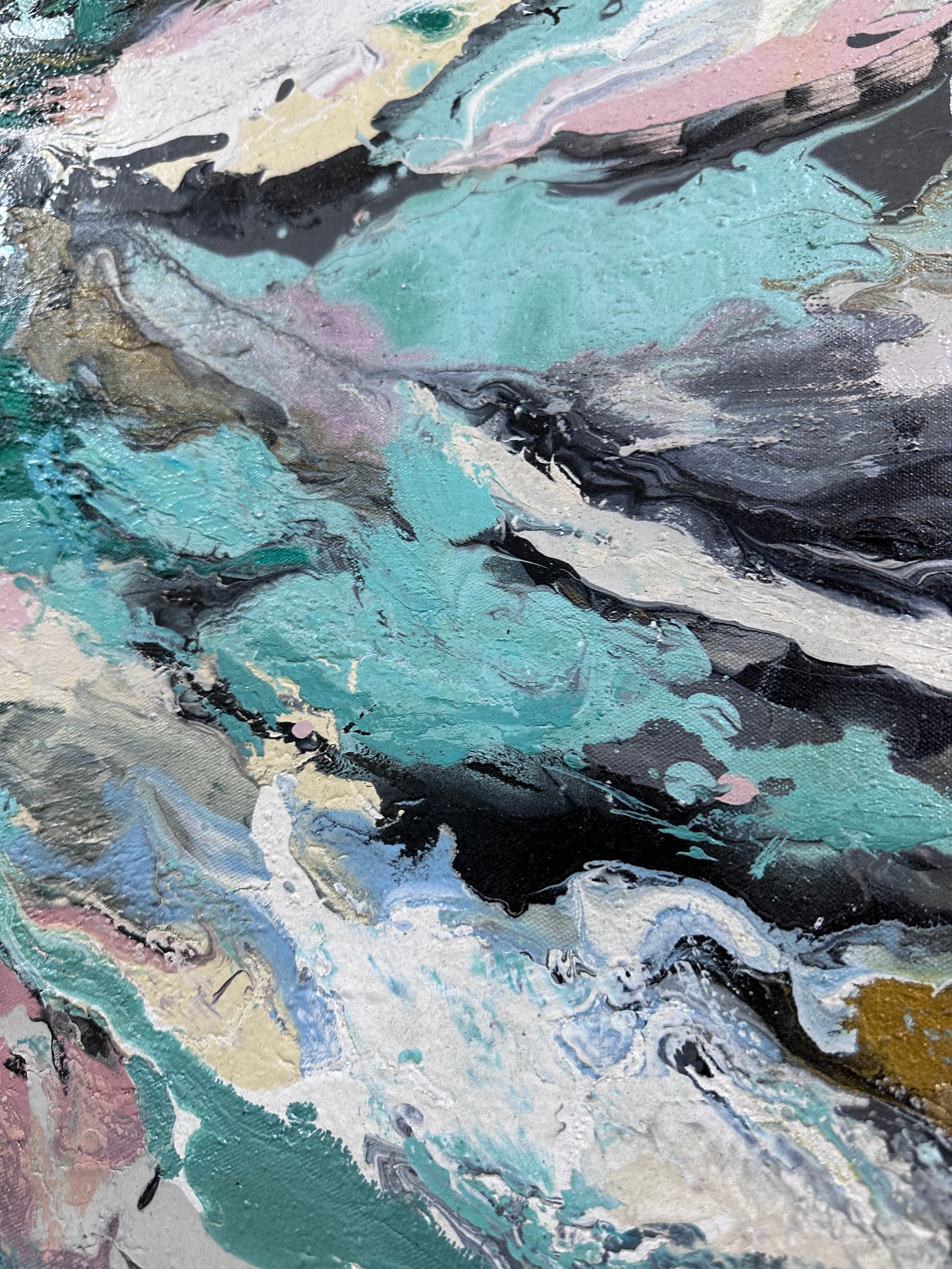 Pintura abstracta en tonos verdes y grises (43"x43")