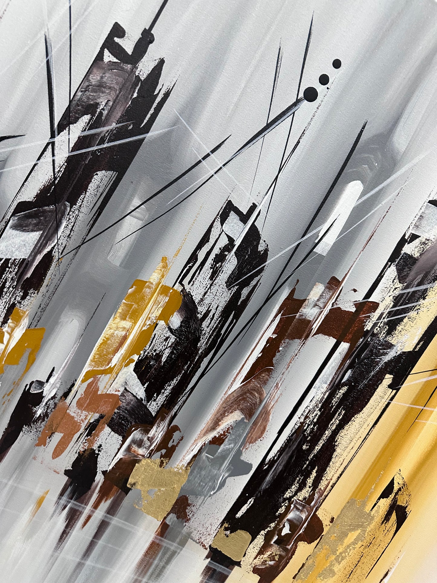 Pintura de ciudad abstracta en fondo gris y amarillo (27"x59")